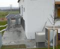 Bild: fsb
Die Gaststätte im Sportpark erhielt einen Metallbalkon, der auf der Südseite noch mit einem Sonnensegel versehen wird.