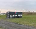 Bild: lnz
Ein Baucontainer der Waldsassener Firma Schmeller Bad und Heizung (Felix und Norbert Schmeller) steht schon seit einigen Wochen auf dem rund 10 000 Quadratmeter großen Grundstück im Mitterteicher Gewerbegebiet Kreuzäcker, wo das Unternehmen ein großes Neubauprojekt verwirklichen will. Links dahinter die Rettungswache des BRK und rechts der Kreisverkehr, der zur Tirschenreuther Straße führt.