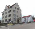 Bild: Portner
Die Dienststelle Oberviechtach der Agentur für Arbeit befindet sich an der Bezirksamtstraße im alten Landratsamt. Derzeit sind die Arbeitsvermittler und -berater dort aber nicht anzutreffen. Der Pandemie geschuldet sind sie im Homeoffice tätig.