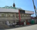 Bild: jr
Das Historische Rathaus ist derzeit eine Großbaustelle. Bis zum Jahresende sollen die Arbeiten abgeschlossen sein. Viel Aufwand muss in die Erneuerung des Dachstuhls gesteckt werden.