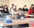Symbolbild: Gabi Schönberger
Bleibt die 7-Tage-Inzidenz fünf Tage lang unter 100, dann gilt für alle Schüler in der Stadt Weiden und im Landkreis Neustadt/WN im Laufe der nächsten Woche Präsenz- und Wechselunterricht. Nicht nur die Schüler der Markus-Gottwalt-Schule in Eschenbach (hier ein Foto vom Schulbeginn) dürfte das freuen.