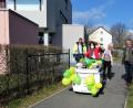 Bild: ubb
Der erste Ausflug mit dem E-Bus wird von Stadtwerkeleiter Thomas Kraus, Erzieherin Maria Üblacker, Kindergartenleiterin Silvia Markowski und Bürgermeister Franz Stahl (von links) begleitet.