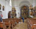 Bild: gi
Die Wieskirche „Zum Gegeißelten Heiland“ wurde von einer ehrenamtlichen Truppe gereinigt. Montag, 3. Mai, wird um 19 Uhr mit einer Pilgermesse das Wallfahrtsjahr eröffnet.