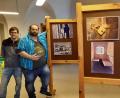 Bild: Lowak
Fotograf Jürgen Lauterbach (rechts) präsentiert im Waldnaabtalmuseum in der Burg Neuhaus Aufnahmen von "Lost places". Bei seinen Ausflügen wird er oft von Andreas Philipp (links) begleitet.