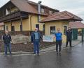 Bild: gz
Der Vorsitzende der Kinderkrebshilfe Herbert Putzer (Zweiter von links) dankte TSV-Vorsitzenden Thomas Meckl, Kassiererin Carina Kaiser und Torwart Patrick Herdegen (von links) für die großzügige Spende und allen Akteuren und Spendern für die Unterstützung.