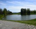 Bild: bey
Die "Badestelle Atzmannsee" lädt künftig zur Erfrischung ein. Rechts im Bild ist bereits das Schild "Baden auf eigene Gefahr" zu sehen.