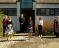 Bild: Rolf Linke/exb
Annalena Luber, Lea Becker, Fabian von Deventer, Finnja Schön und Mara Giesche (von links) feierten ihre Konfirmation. Rechts im Bild: Pfarrerin Heidi Gentzwein