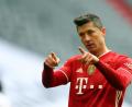 Archivbild: Matthias Schrader/AP POOL/dpa/Archivbild
Robert Lewandowski egalisiert 40-Tore-Rekord von Müller