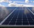Symbolbild: Hendrik Schmidt/dpa
Einem Antrag zu einem Freiflächen-Solarpark in der Nähe von Premenreuth stimmten die Reuther Gemeinderäte nicht zu.