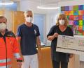 Bild: twi
Taktischer Leiter Hannes Brenner, Zahnarzt Richard Rügamer, Zahnärztin Manuela Rügamer und Bereitschaftsleiter Michael Sachs (von links) bei der Übergabe der Spende