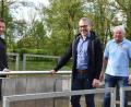 Bild: hcz
Nicht nur im Kneippbecken im Stadtbad unterhielten sich Oberbürgermeister Jens Meyer, der neue Bauhofleiter Daniel Tubifato und Stadtbad- Freunde- Chef Hans Forster über die Zukunft der Städtischen Freizeitanlage Stadtbad.