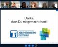 Bild: Katja Meidenbauer/exb
Beim Onlineworkshop "Immer on" klärt Philipp Reich (links) vom T1 Jugendmedienzentrum Falkenberg die Schüler der Bechtsriether Grundschule über eine verantwortungsvolle Nutzung von Medien auf.
