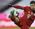 Archivbild: Andreas Schaad/dpa
Bayerns Robert Lewandowski kann sich mit einem Treffer im letzten Heimspiel am Samstag gegen den FC Augsburg zum alleinigen Rekord-Torschützen der Bundesliga-Geschichte krönen.