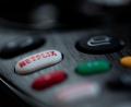 Bild: Rolf Vennenbernd
Der Streaming-Dienst Netflix darf in seinen Nutzungsbedingungen für Deutschland keine Klausel mehr verwenden, die jederzeit beliebige Preiserhöhungen erlaubt. Foto: Rolf Vennenbernd/dpa