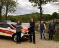 Bild: gri
Die Freudenberger Jugendfeuerwehr darf sich über eine Spende von 500 Euro freuen (von links): HKV-Vorsitzender Uli Piehler, Peter Meßmann (Feuerwehr), Pyrotechniker Andreas Scheibl, HKV-Kassier Christian Nübler und Ideengeber Josef Zweck.