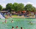 Archivbild: e
Im Naturerlebnisbad Schnaittenbach, das am Freitag, 4. Juni, öffnet, dürfen sich 500 Besucher gleichzeitig aufhalten.