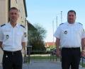 Bild: Polizeiinspektion Waldsassen/exb
Polizeihauptkommissar Klaus Dockter (links, zusammen mit Inspektionsleiter Erster Polizeihauptkommissar Roland Heldwein) ist neuer Chef der Grenzpolizeigruppe Waldsassen.