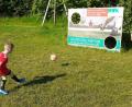 Bild: rro
Der TSV hat dem Kinderspielplatz eine stabile Torwand beschert und das Freizeit-Erlebnis damit aufgewertet.