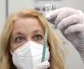 Archivbild: Petra Hartl
Im Impfzentrum Sulzbach-Rosenberg werden Spritzen für Corona-Impfungen vorbereitet. Momentan allerdings nur für Menschen, die die erste Dosis schon bekommen haben.