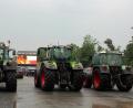 Bild: stg
Vier Fendt-Traktoren reihten sich zum Abschluss am Sonntagabend in den Besucherkreis ein.