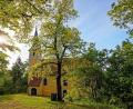 Bild: sche
Die Johannisbergkirche im Freudenberg steht beim Johannisbergfest im Mittelpunkt. Wegen der durch die Corona-Pandemie bedingten Auflagen kann auch heuer der weltliche Teil des beliebten Festes an Johanni nicht stattfinden.