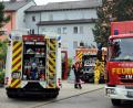 Bild: Stephan Huber
Feuerwehr und Rettungskräfte eilten am frühen Mittwochmorgen in großer Zahl zum Phoenix-Seniorenheim in Schlicht (Vilseck). In einem der Bewohner-Zimmer war ein Brand ausgebrochen.