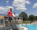 Bild: pjom
Die Ortsverbände der Kreiswasserwacht Schwandorf sind auf erhöhte Alarmbereitschaft getrimmt. Bereits das zweite Jahr in Folge konnten nicht genügend Schwimmkurse gewährleistet werden.