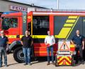 Bild: u
Das neue Löschfahrzeug LF 20 trifft auf dem Hof der Feuerwehr Hirschau an der Höllriegelstraße ein (von links): stellvertretender Vorsitzender Thomas Maier, Vize-Kommandant Claus Meyer, Bürgermeister Hermann Falk, Kommandant Sebastian Jasinsky und Vorsitzender Michael Schuminetz.