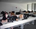 Bild: wro
Die Masken- und Abstandspflicht gilt auch bei den Abschlussprüfungen am IT-Campus am Staatlichen Berufsschulzentrum in Wiesau.