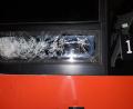 Bild: Bundespolizei 
Zertrümmertes Glas: An einem abgestellten Triebwagen hat ein Jugendlicher am Bahnhof in Freihung erheblichen Schaden angerichtet.