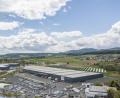 Bild: dtr
Blick auf das Logistikzentrum von Cube in Waldershof. Das Unternehmen will weiter expandieren.