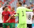 Bild: Christian Charisius/dpa
Wenn es ums Weiterkommen ins Achtelfinale bei dieser EM geht, dann beginnt die große Rechnerei. Auch Deutschland kann noch auf diesem wackligen Platz drei landen, Portugal hat ihn im Moment inne.