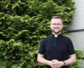 Bild: ads
Hinter Leonard Skorczyk liegen einige Jahre Studium und parallel dazu die Ausbildung zum Priester und Seelsorger im Priesterseminar. Am Samstag, 26. Juni, wird er zum Priester geweiht und feiert anschließend seinen ersten Gottesdienst, die Primiz, in seiner Heimatpfarrei Hl. Dreifaltigkeit in Amberg.