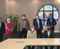 Bild: Kliniken Nordoberpfalz, Gisela Höllering/exb
Michael Gleißner (Mitte, sitzend) wurde bei der Generalversammlung der SAPV zum neuen Vorstand gewählt.