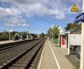 Archivbild: obe
Auch am Bahnhof Neusorg wird sich einiges ändern. Ein Gleis muss verlängert und der Bahndamm verbreitert werden, außerdem ist ein neues Stellwerk geplant. Von der bis 2030 anvisierten Elektrifizierung der Strecke Nürnberg-Marktredwitz-Schirnding sind fünf Gemeinden im Landkreis Tirschenreuth betroffen.