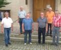 Bild: is
Bürgermeister Bernhard Stangl (links) mit dem Vorstand des MGV Pressath: (ab Zweiter von links) Josef Reindl (Kassenwart), Hermann Grünberger (neuer Zweiter Vorsitzender), Norbert Stock (neuer Vorsitzender), Ulrich Schranz (Schriftführer) und Heribert Ficker (Chorleiter).
