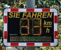 Symbolbild: Stephan Huber
Geschwindigkeitsanzeigen sollen den Verkehr im Kreuzweiherweg bremsen.