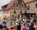 Archivbild: wro
Auf solche Bürgerfest-Szenen wird man heuer in Falkenberg verzichten müssen. Die beliebte Veranstaltung findet – wenn auch in anderer Form – trotzdem statt, versicherte Bürgermeister Matthias Grundler in der Sitzung des Gemeinderats am Dienstagabend.