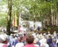 Archivbild: gz
Ein Waldkapellenfest mit über 100 Teilnehmern dürfte der Vergangenheit angehören. Bei dieser Feier ist der eiserne Turm mit der Glocke noch an Ort und Stelle.