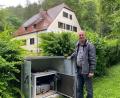 Bild: Völkl
Arno Diener, zweiter Vorsitzender des Fördervereins, erläutert das System der biologischen Kläranlage des Landjugendheimes Grimmerthal.