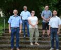 Bild: Eva Gröninger/exb
Von links: Erwin Geitner, Bürgermeister Markt Rieden, Klaus Hernes, Jugendbeauftragter Gemeinde Ensdorf, Helena Schubert von der gemeindlichen Jugendpflege, Philipp Haas, Jugendbeauftragter Markt Rieden, Hans Ram, Bürgermeister Gemeinde Ensdorf.