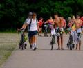 Bild: Treptow
Geschafft, aber glücklich über ihre Leistungen beim ersten Triathlon nach eineinhalb Jahren Pause waren (von links) Eduardo Amorim, Moritz Auernhammer, Frederik Fröhner und Lena Betzlbacher von CIS Amberg.