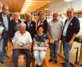 Bild: hcz
Horst Fuchs (stehend, Zweiter von links) und Hans Forster (sitzend) hatten Preise gestiftet. Stadtrat Forster war zudem, mit ruhiger Hand, auch noch erfolgreich.