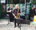 Bild: e
Blue Note Project beim Jazz-Frühschoppen vor dem Rathaus in Kümmersbruck (von links): Antje Storch, Marc Hohl, Lothar Kiehl, und Klaus Schmidt