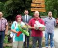 Bild: GERHARD GOETZ
Die Kiosk-Pächter Renate und Robert Duschinger verabschieden sich nach 23 Jahren von der Höllohe. Im Bild das Ehepaar Duschinger (vorne) zusammen mit Vereinsvorsitzendem Rudi Hintermeier, Landrat Thomas Ebeling und Geschäftsführer Stefan Jahreiß (von links).
