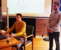 Bild: Bühner
Die Masterstudenten Martin Schütte (Links) und Max Kaiser präsentierten Vorschläge für eine neue Weiden-App.