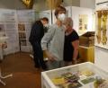 Bild: hka
Museumsleiterin Edith Zimmermann freut sich über die "kleine, aber feine Ausstellung", wie sie sagte.