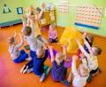 Symbolbild: Jens Büttner/dpa
Damit das eigene Kind einen Platz im Kindergarten oder der Kita bekommt, muss man sich zeitig kümmern.
