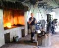 Bild: Erika Hassler
Eine Schmiedevorführung bot das Bergbau- und Industriemuseum Ostbayern den Besuchern des Aktionstages in der Außenstelle Hammerwerk.