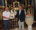 Bild: ads
Der Geschäftsführende Bildungsreferent der KEB Amberg-Sulzbach, Christian Irlbacher, überreichte Hans Paulus im Beisein von Dekan Markus Brunner (von links) das Zertifikat zum Kirchenführer.